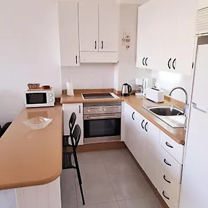 https://estrella-del-mar-el-medano-tenerife-38612.in-canary-islands.com